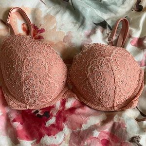 NWOT Victorias Secret Dream Angels Push-Up Bra
